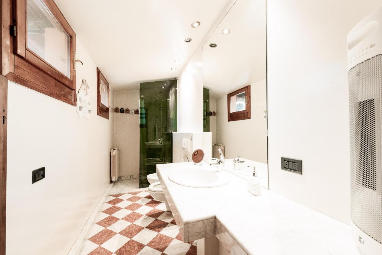 Realkasa Azeglio Apartments Bologna Luaran gambar