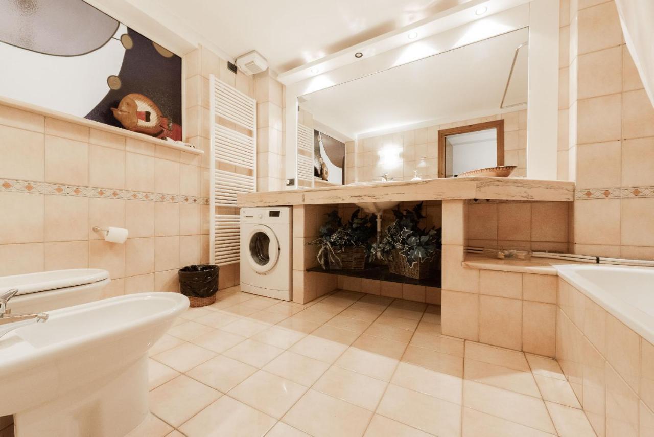 Realkasa Azeglio Apartments Bologna Luaran gambar